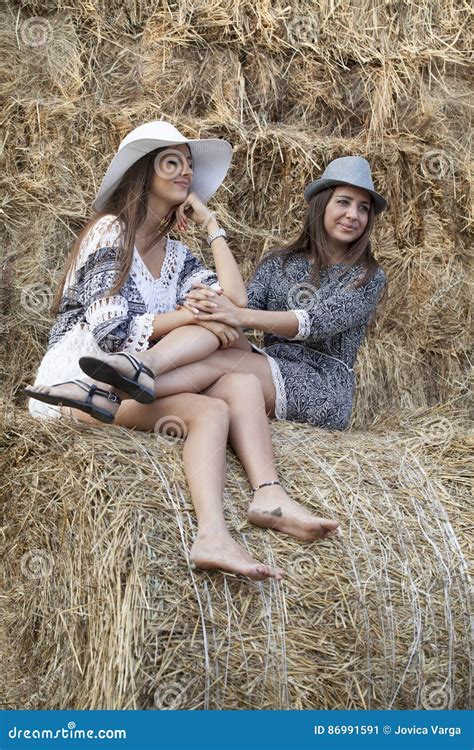 donne di campagna Search